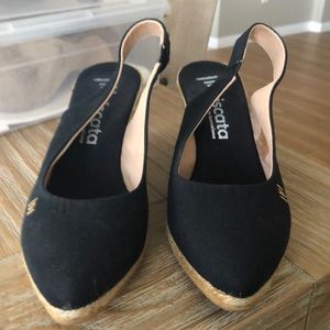 Black Canvas jute wedge shoe
